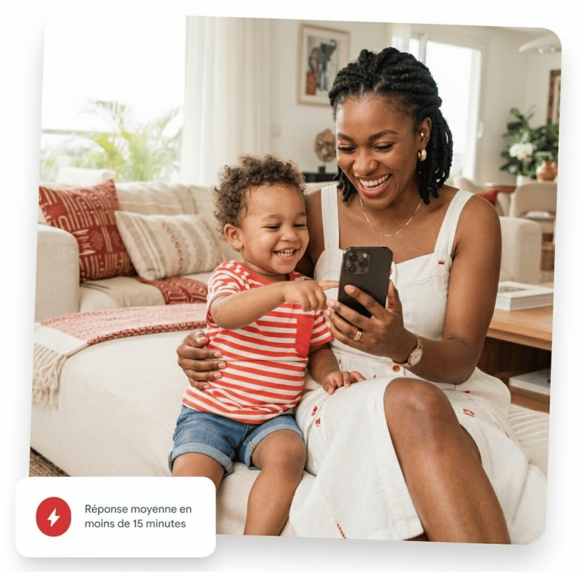 Guide Achat maman et son bebe assis ensemble famille heureuse et bien habillee